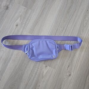 Lululemon 2L Purple Belt Bag
